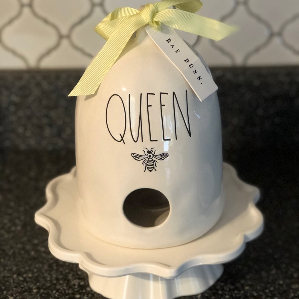 Rae Dunn QUEEN BEE Birdhouse 👑 🐦